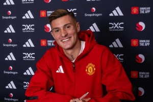 贝巴:我谨慎看待塞斯科,霍伊伦齐尔克泽来曼联之前踢得也很好