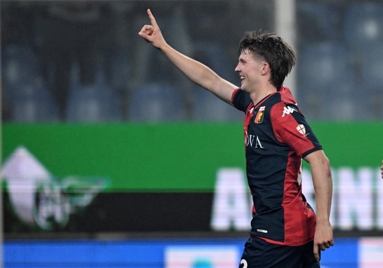 意媒:国米必须先出售泽林斯基,才能引进弗伦德鲁普